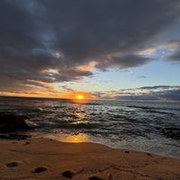 View at sunsett  at Beach Tree Bar and Lounge in Kailua Kona