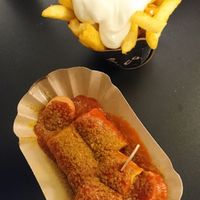 Currywurst & Chips with vegan mayo at Curry Co in Leipzig