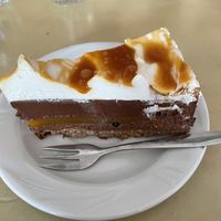 Bolo de caramelo e maracujá   at Lychees in Warsaw