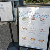  at Shark Coffee in Tokyo