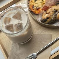  at Shark Coffee in Tokyo