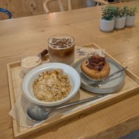  at Shark Coffee in Tokyo