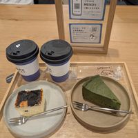 match tofu cheesecake (vegan) and basque cheesecake (vegan) at Shark Coffee in Tokyo