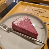 Vegan & GF raspberry and coconut cheesecake at Shark Coffee in Tokyo
