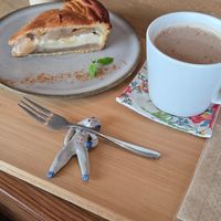 Cake and chai at Cafe Pirica - 喫茶 Pirica (ピリカ) in Beppu