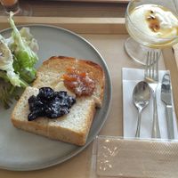 Toast plate with jam & butter at Cafe Pirica - 喫茶 Pirica (ピリカ) in Beppu