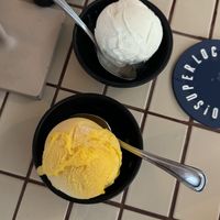 Mango ijs  at Super Loco - Customs House in Central Singapore