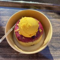 Blueberry and lemon doughnut topped with pumpkin cinnamon ice cream   at Nukafuku ヌカフク in Hakone