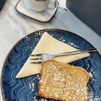 veganer Zitronenkuchen  at GuMo in Karlsruhe