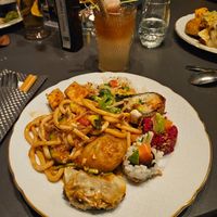 Buffetauswahl und als Getränk Lychee on Ice. at Monchi in Leipzig