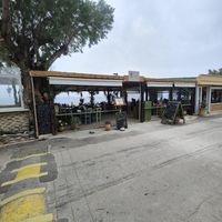 Outdoor seating at To Tzitziki Sto Almiriki in Crete