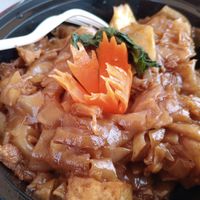 Pad see ew at Green Elephants Thai Vegan in Watkins Glen