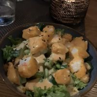 Poké bowl with vegan scampi  at Sumo - Solli Plass in Oslo