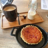 frangipanetaart met koffie  at Greens&Beans  in Bruges