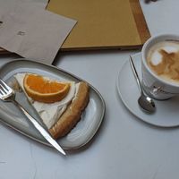 Orange cake & cappuccino at Radicetonda - Via Spallanzani in Milan