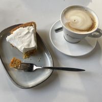 Carrot cake and cappuccino   at Radicetonda - Via Spallanzani in Milan