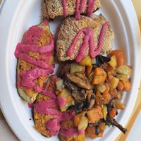 Breaded mushrooms and topped zucchini with a potato and veg mix at Radicetonda - Via Spallanzani in Milan