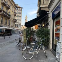 Outside at Radicetonda - Via Spallanzani in Milan