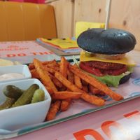 Vegan chorizo burger 🍔 and vegan sides at Bolero Fitburger in Sofia