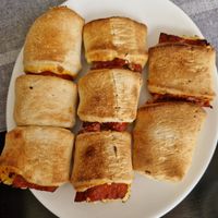 Vegane pizzabrötchen salami at American Grillhaus in Oberhausen