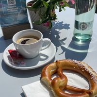 Brezel und Kaffee   at Heimathafen in Gaienhofen