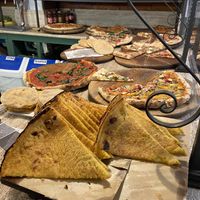 Take away Pizzas (also with cheese and meet)  at Dante & Gentucca in Lucca