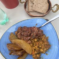 Ceci al curry, tofu ai funghi e patate   at Sunmoon - Septemvri in Sofia