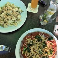 veganisiertes Special und Aktivkohlepizza  at L'Incontro in Karlsruhe