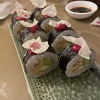 O melhor sushi vegano da minha vida. Lindo, grande, saboroso! Sério, vale DEMAIS!  at Altramuz in La Paz