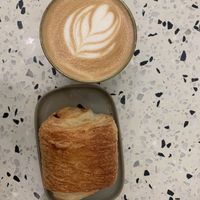 Chocolatine et latte au lait d’avoine  at Michel MaBelle Saint Pierre in Bordeaux