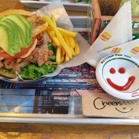 Une petite attention qui fait plaisir at BURGERS TOKYO in Tokyo
