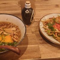 Vegan ramen and vegan curry at Neko Ramen Green in Paris