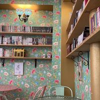  at Le Renard Café in Paris