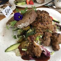 Vegan rendang with bread  at Sisters Emmen in Emmen