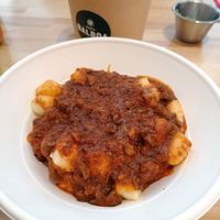 Gnocchi con salsa Portobello trufado at Pasta Balboa in Madrid