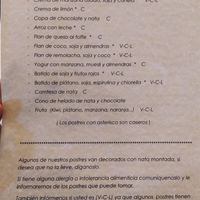 Menú de postres con alérgenos at El Laurel in Salamanca