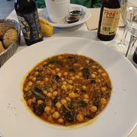 Legumbres del día at El Laurel in Salamanca