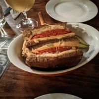 Reuben Sandwich at VÜMO in Porto