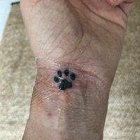 Tattoo  at Hola Papaya Tattoo Atelier in Munich