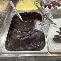 I can truly recommend the vegan “extra fondente”   at Gianduia in Barcelona