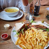 Vegan potato soup (incl. bread - 4,90€) and vegan Club Sandwich (incl. fries, salad, ketchup + mayonnaise 11,90€) at Feldstern in Hamburg