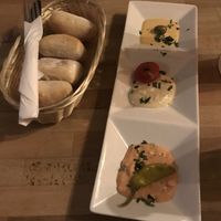 Brot mit veganen Dips at Feldstern in Hamburg