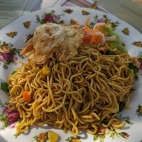 Fried noodles at Mambo Beach Resort in Penida Island