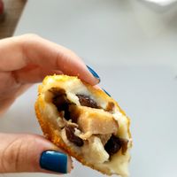 COXINHA VEGANA MARAVILHOSA at Fruto da Serra Shiitake in Cunha