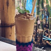 Choco avocado smoothies at Earth Tone in Pai