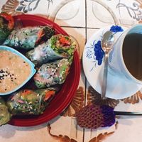 Spring rolls at Earth Tone in Pai