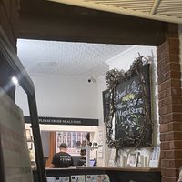 The bar  at Magpie & Stump Hotel in Mintaro