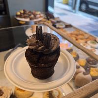 oreo cupcake  at Chök in Madrid