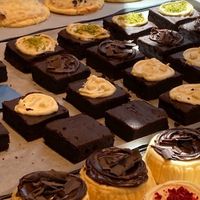 The brownies without frosting are vegan (apparently - didn't really trust them to be honest) at Chök in Madrid