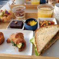 Brunch domenicale at Nepá in Milan